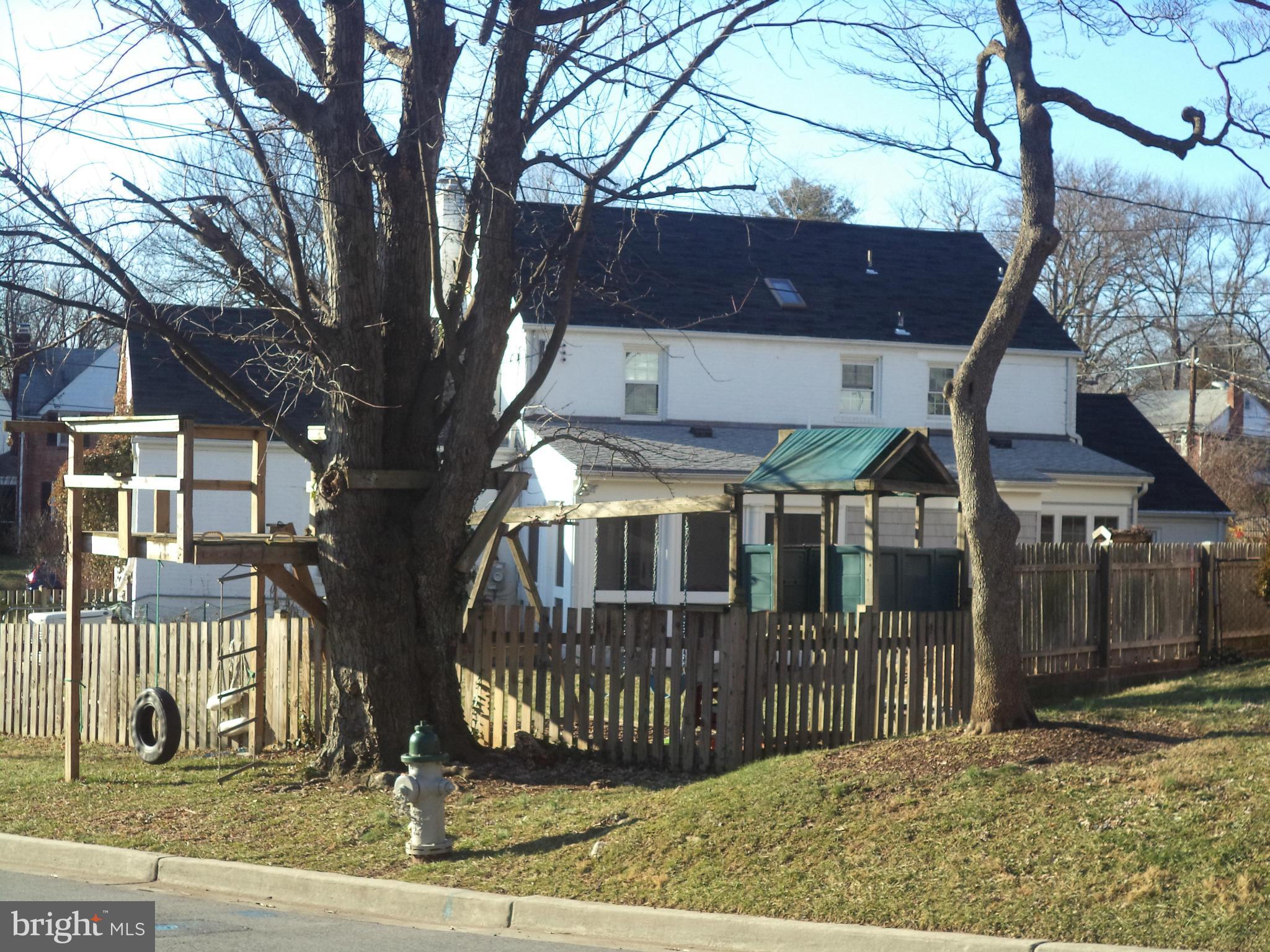 9615 Flower Avenue Silver Spring, MD 20901 - Photo 29 of 30 Exterior (Rear)