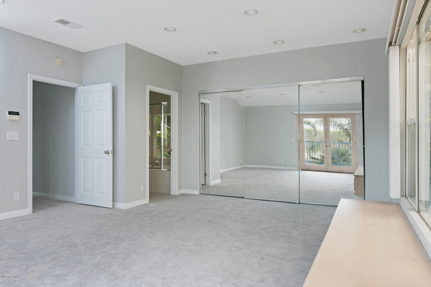 762 Skyline Road Ventura, CA 93003 - Photo 18 of 38 762 Skyline Rd-MLS_Size-018-5-Master Bed