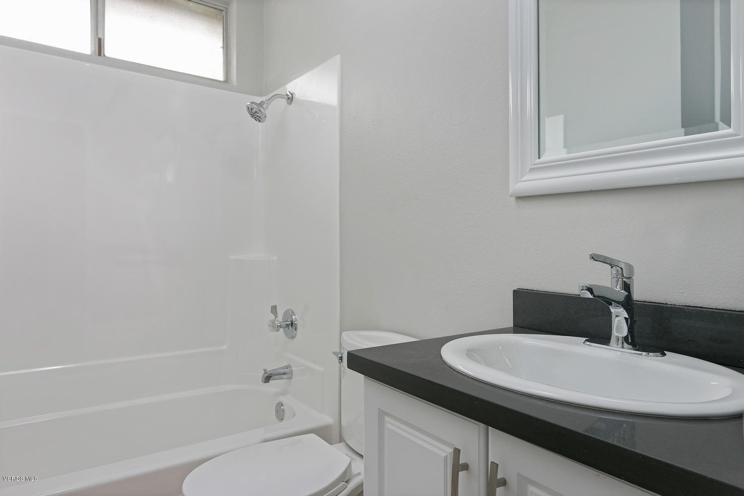 762 Skyline Road Ventura, CA 93003 - Photo 27 of 38 762 Skyline Rd-MLS_Size-027-1-Bathroom-1