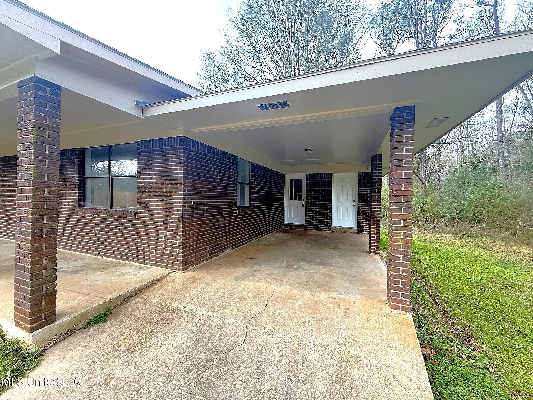 2027 Hamp Lea Road Magnolia, MS 39652 - Photo 5 of 20 IMG_2825