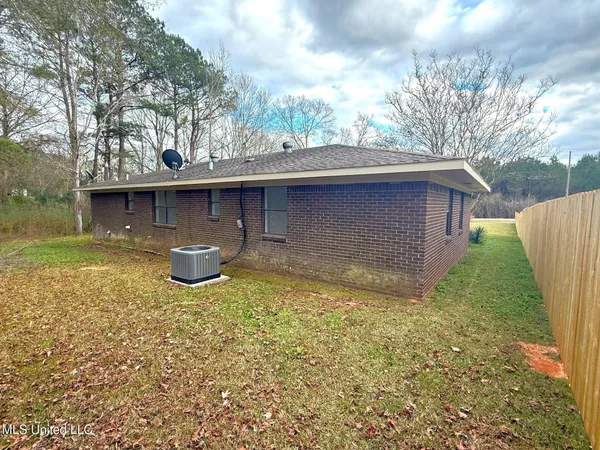 $134,900 | 2027 Hamp Lea Road, Magnolia, MS 39652