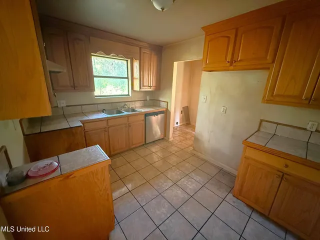 $94,900 | 2027 Hamp Lea Road, Magnolia, MS 39652