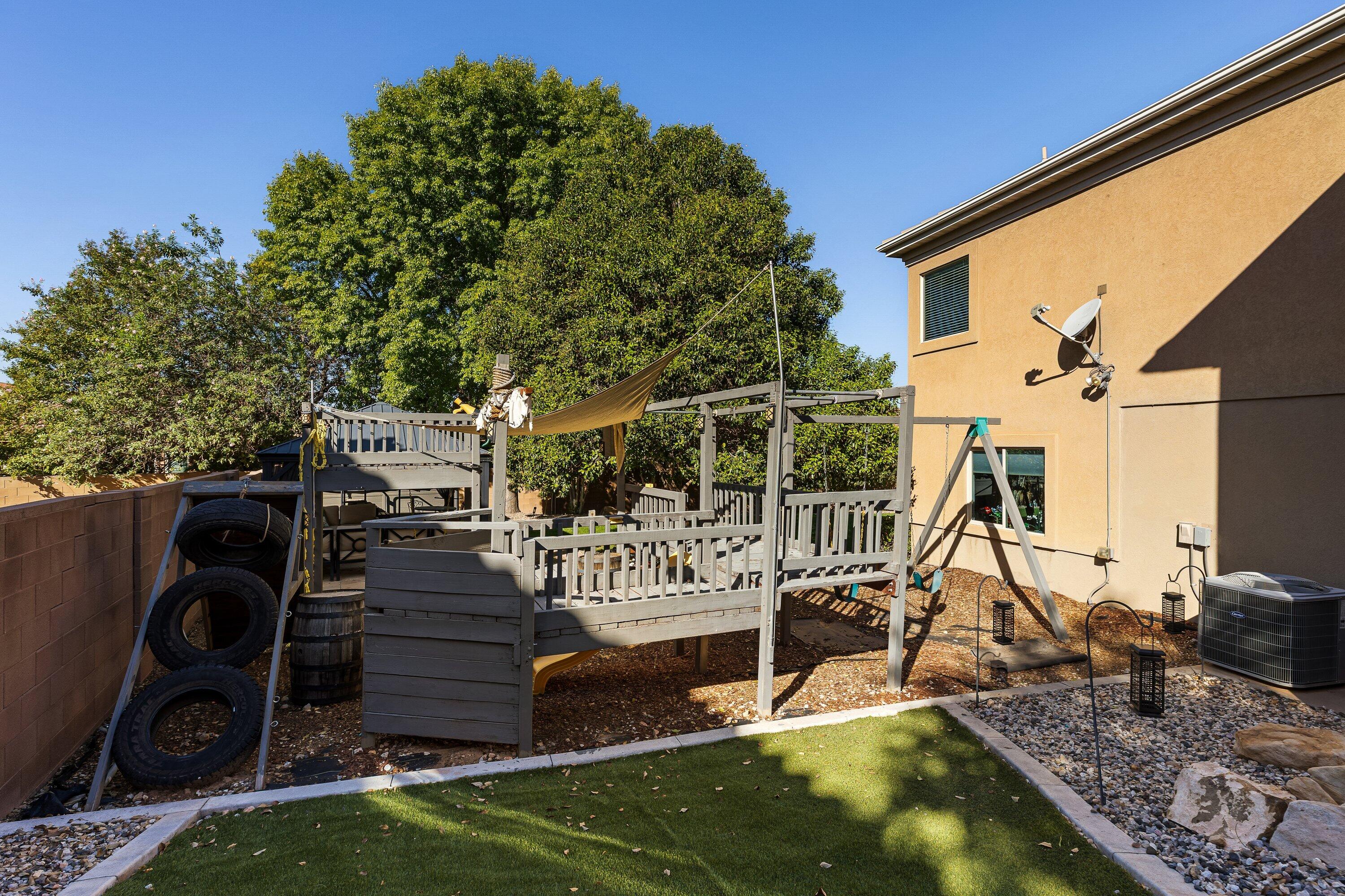 1474 Rocky Road St. George, UT 84790 - Photo 41 of 55 Side yard