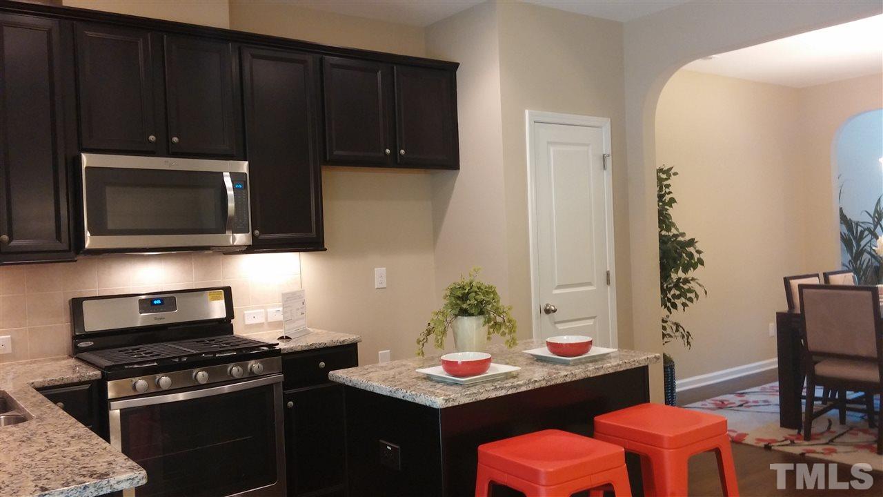 694 Wickham Ridge Road, Unit 139 Apex, NC 27539 - Photo 3 of 25