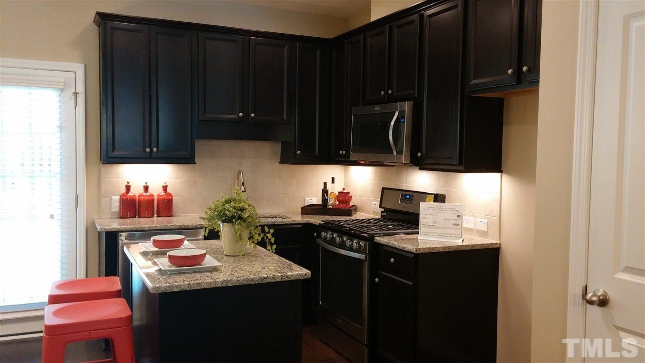 694 Wickham Ridge Road, Unit 139 Apex, NC 27539 - Photo 4 of 25