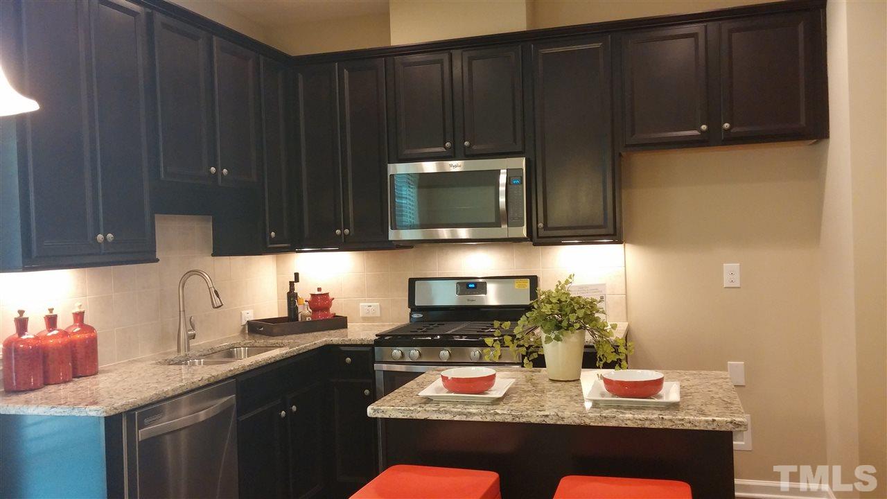 694 Wickham Ridge Road, Unit 139 Apex, NC 27539 - Photo 6 of 25
