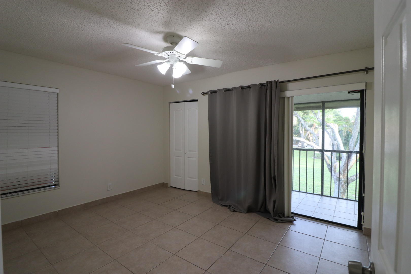 3939 Northeast 5th Avenue, Unit E201 Boca Raton, FL 33431 - Photo 24 of 36 10778459616_IMG_2617