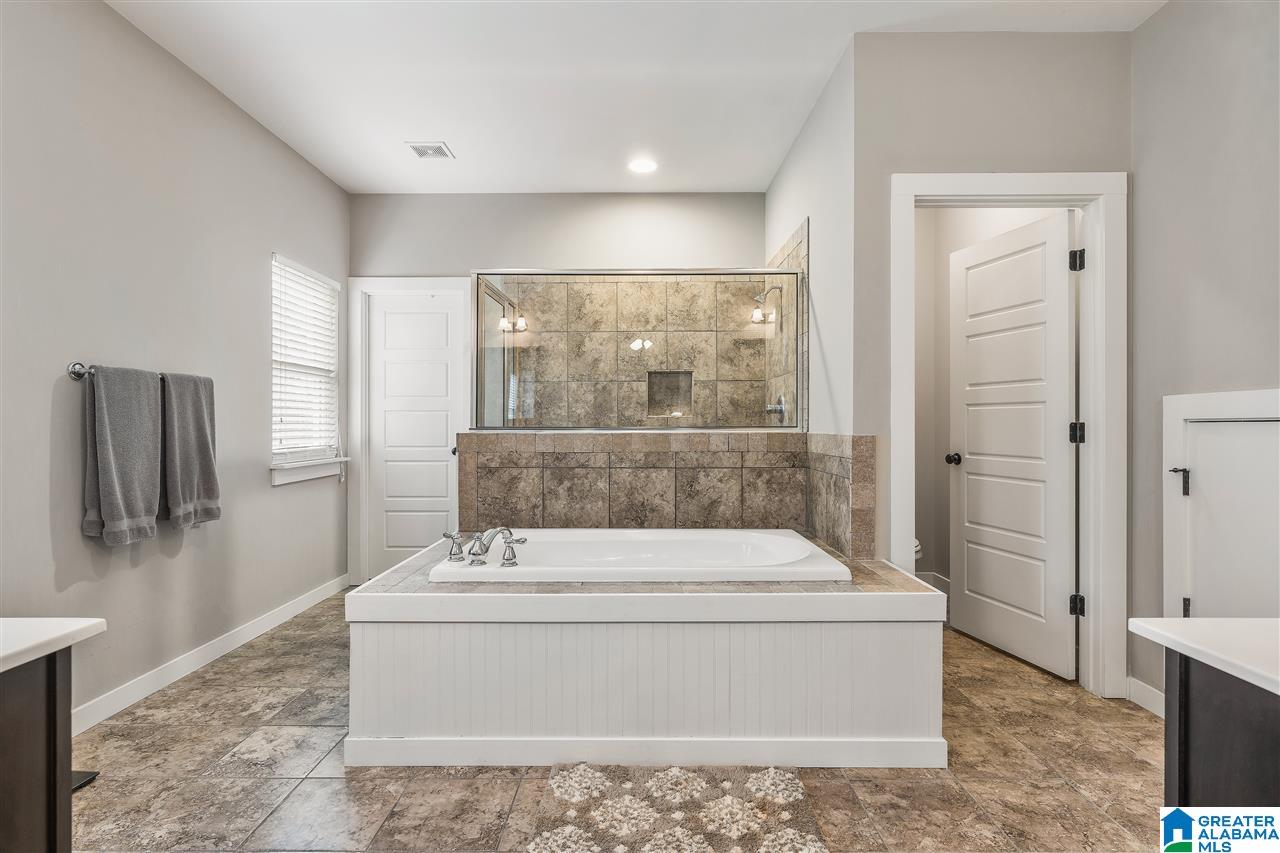 100 Lake Ridge Drive Birmingham, AL 35213 - Photo 17 of 29