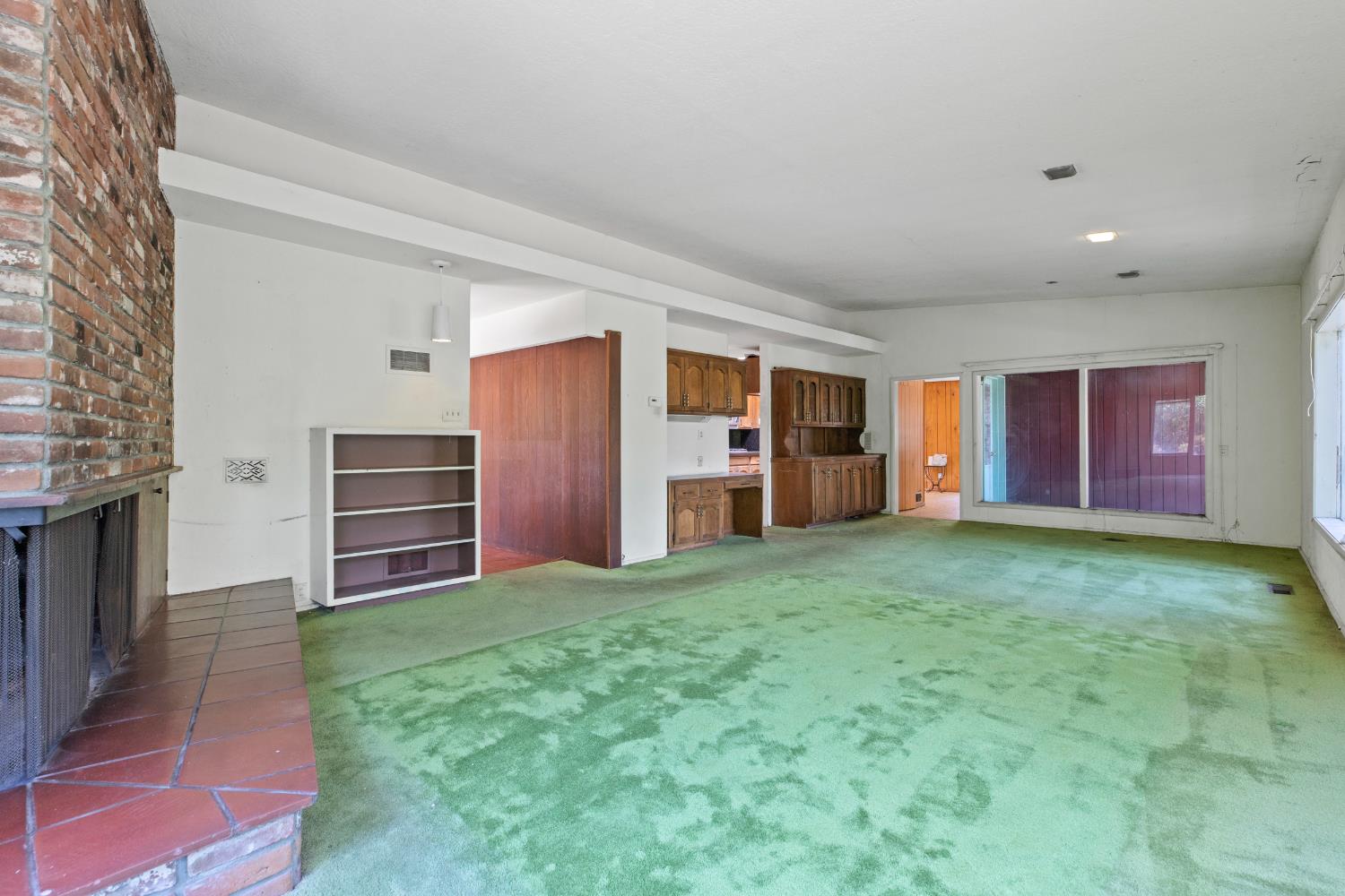 207 Lane Street Modesto, CA 95354 - Photo 4 of 36