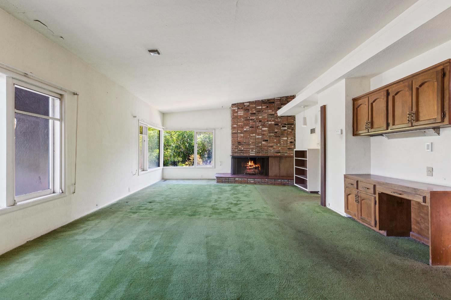 207 Lane Street Modesto, CA 95354 - Photo 5 of 36