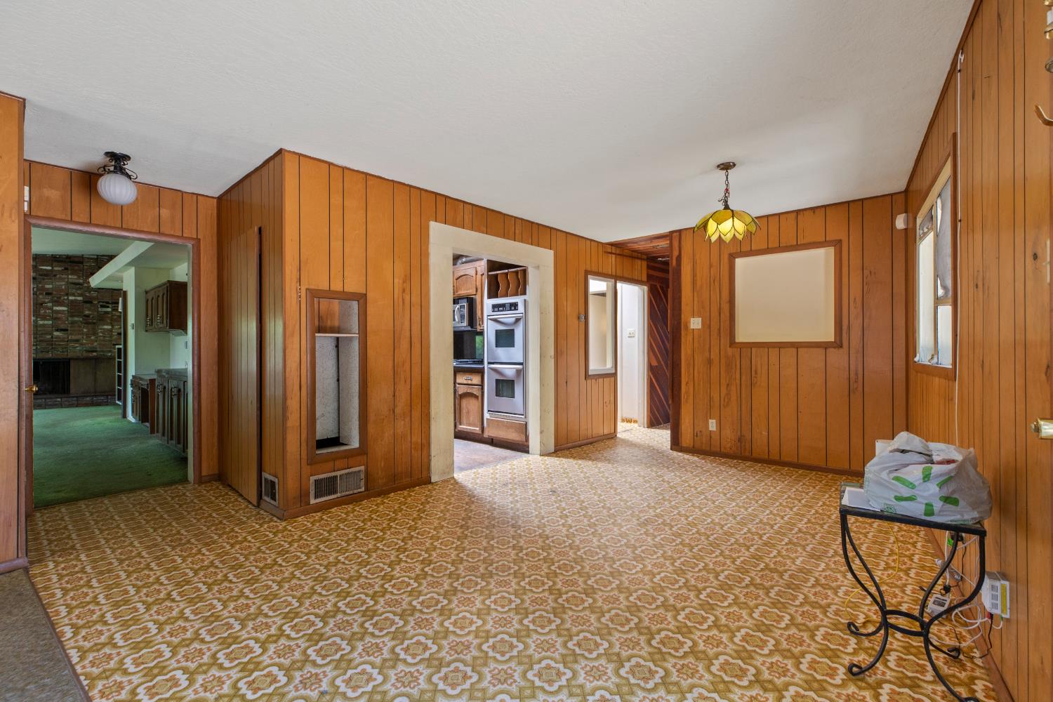 207 Lane Street Modesto, CA 95354 - Photo 8 of 36