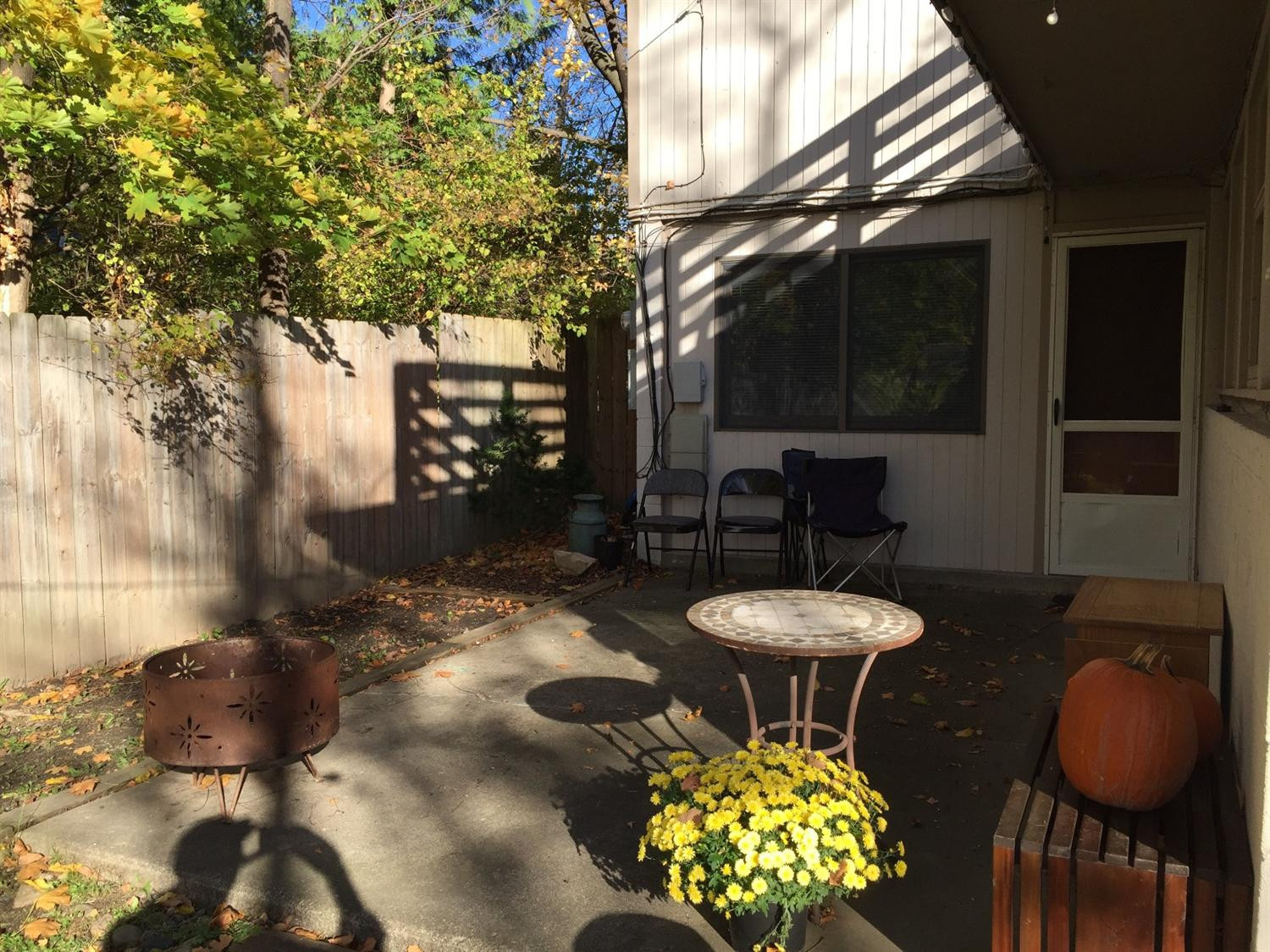 1070 Ferdon Road Ann Arbor, MI 48104 - Photo 5 of 23 Photo 5