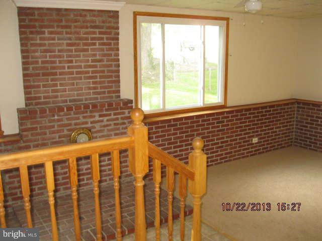 1223 Landover Road Baltimore, MD 21237 - Photo 14 of 17 Family Room