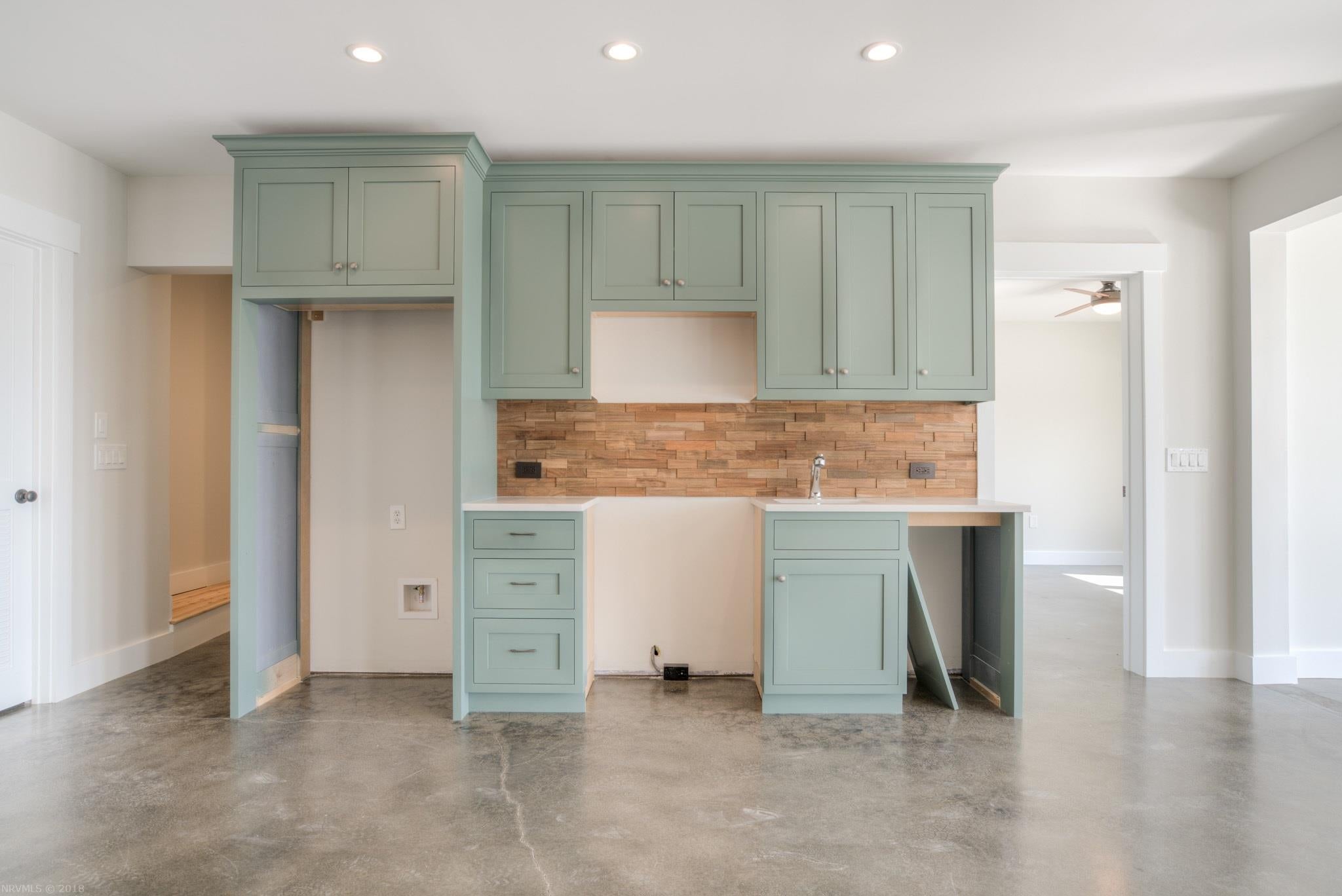 2764 Rutherford Drive Blacksburg, VA 24060 - Photo 39 of 64 Gallery Image 39