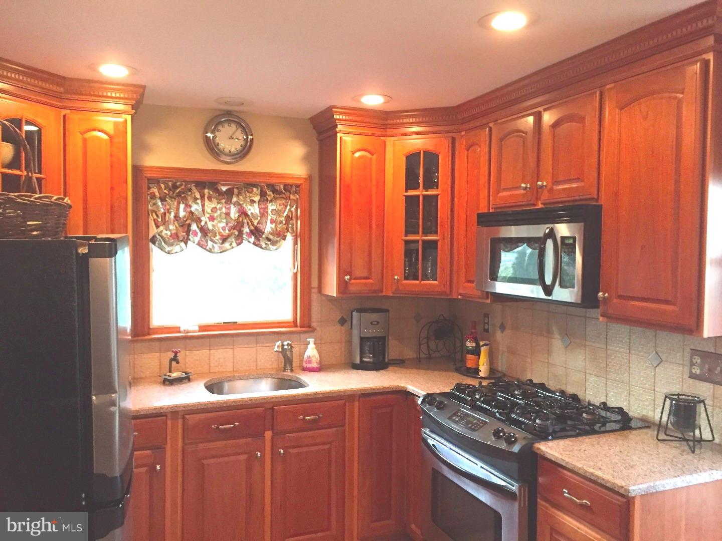 1403 Prospect Ridge Boulevard Haddon Heights, NJ 08035 - Photo 8 of 25 Gallery Image 8