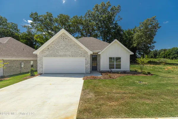 $2,700 | 359 Willow Way, Canton, MS 39046