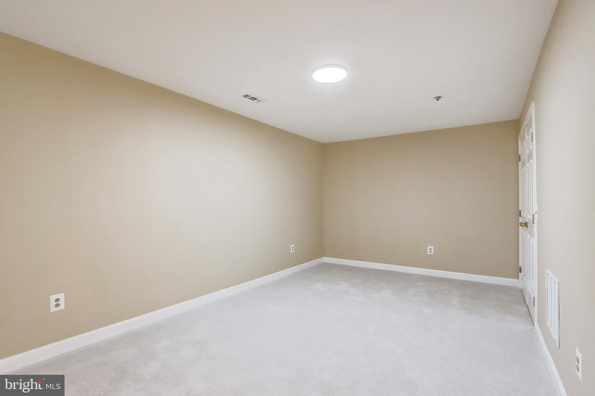 6613 Ridgeborne Drive Baltimore, MD 21237 - Photo 20 of 36 Gallery Image 20