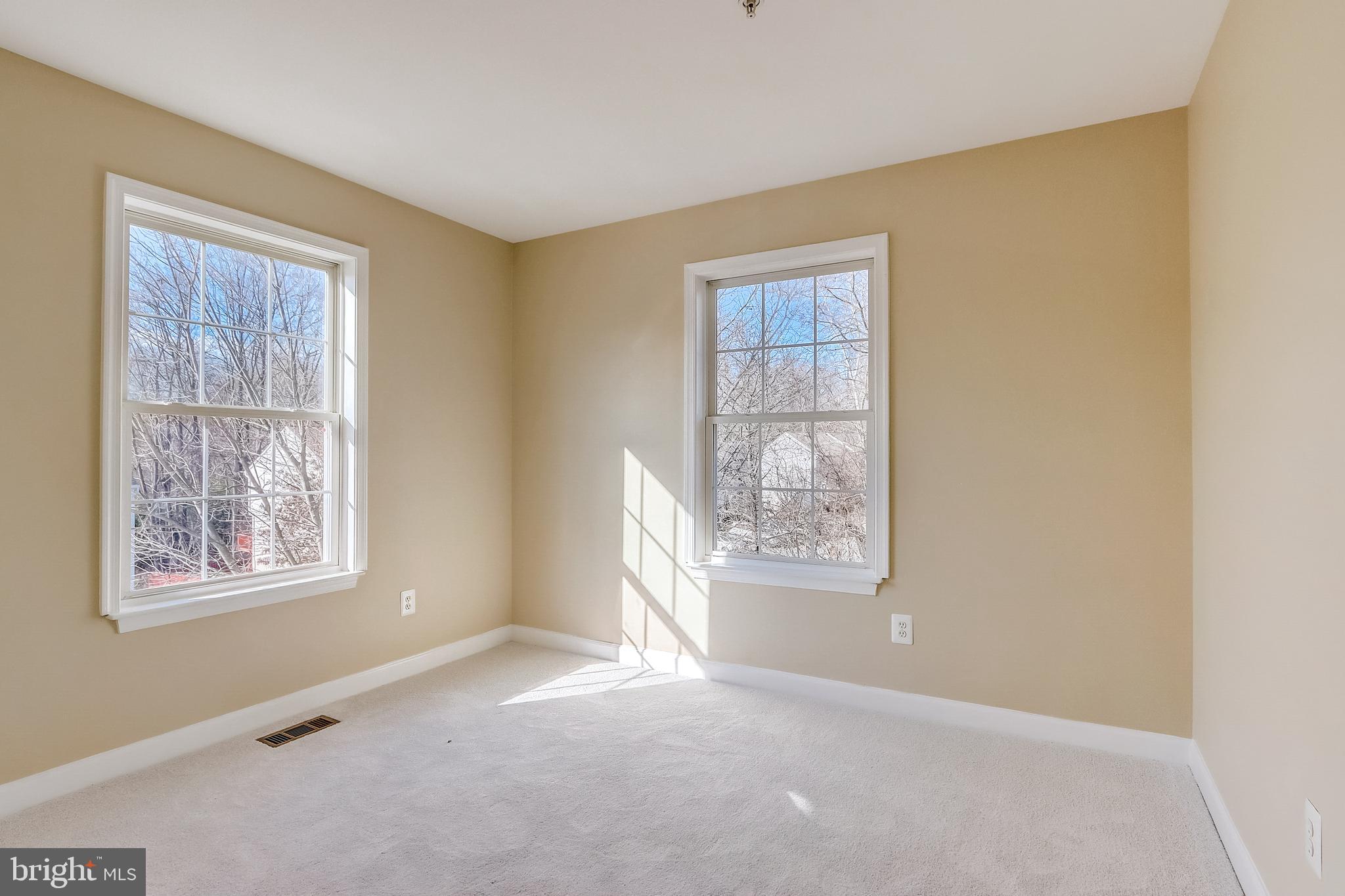 6613 Ridgeborne Drive Baltimore, MD 21237 - Photo 30 of 36 Gallery Image 30