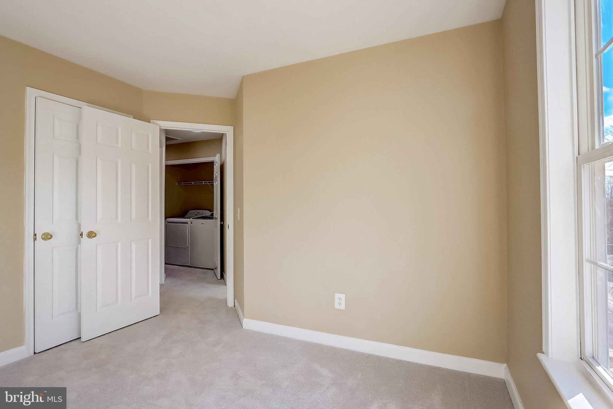 6613 Ridgeborne Drive Baltimore, MD 21237 - Photo 31 of 36 Gallery Image 31