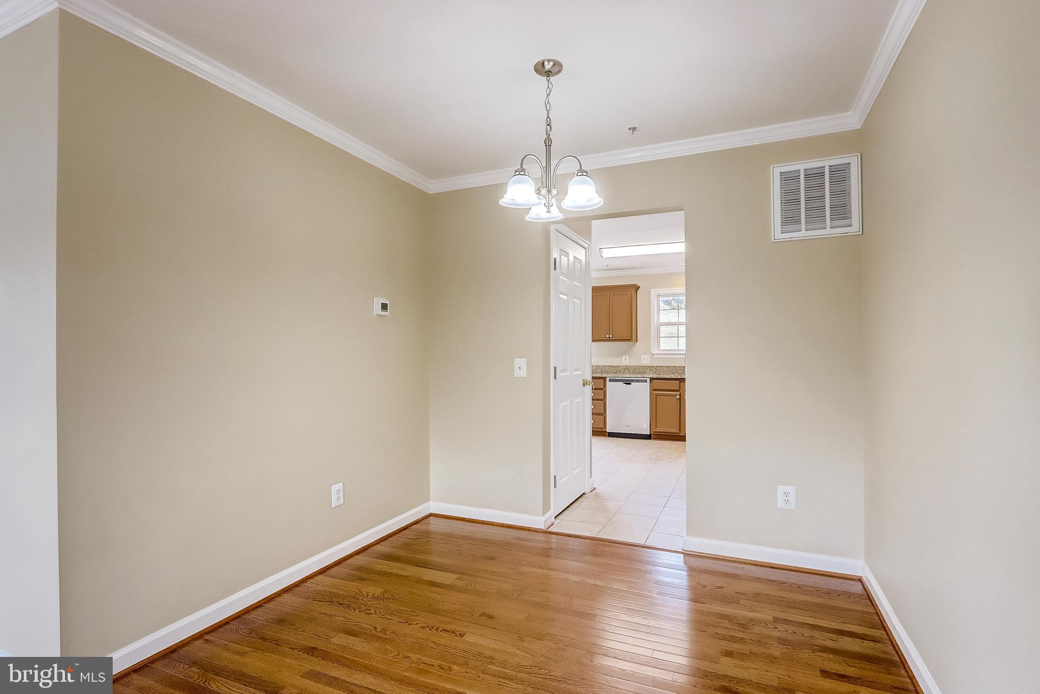 6613 Ridgeborne Drive Baltimore, MD 21237 - Photo 8 of 36 Gallery Image 8