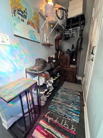 $2,300 | 1300 North Greenview Avenue, Unit 1F, Chicago, IL 60642