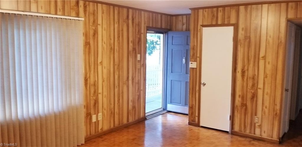 521 Pendleton Street High Point, NC 27260 - Photo 6 of 27 Gallery Image 6