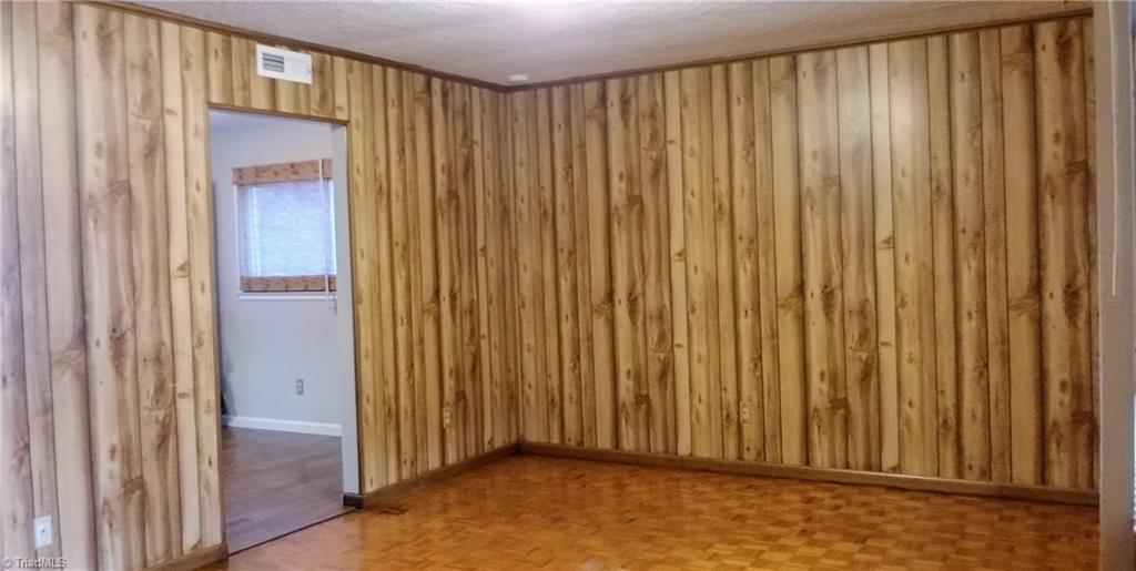 521 Pendleton Street High Point, NC 27260 - Photo 8 of 27 Gallery Image 8