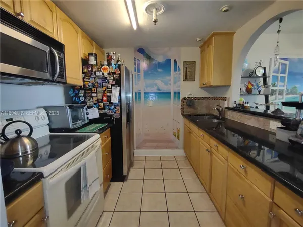 $1,700 | 1470 Northeast 123rd Street, Unit A606, North Miami, FL 33161