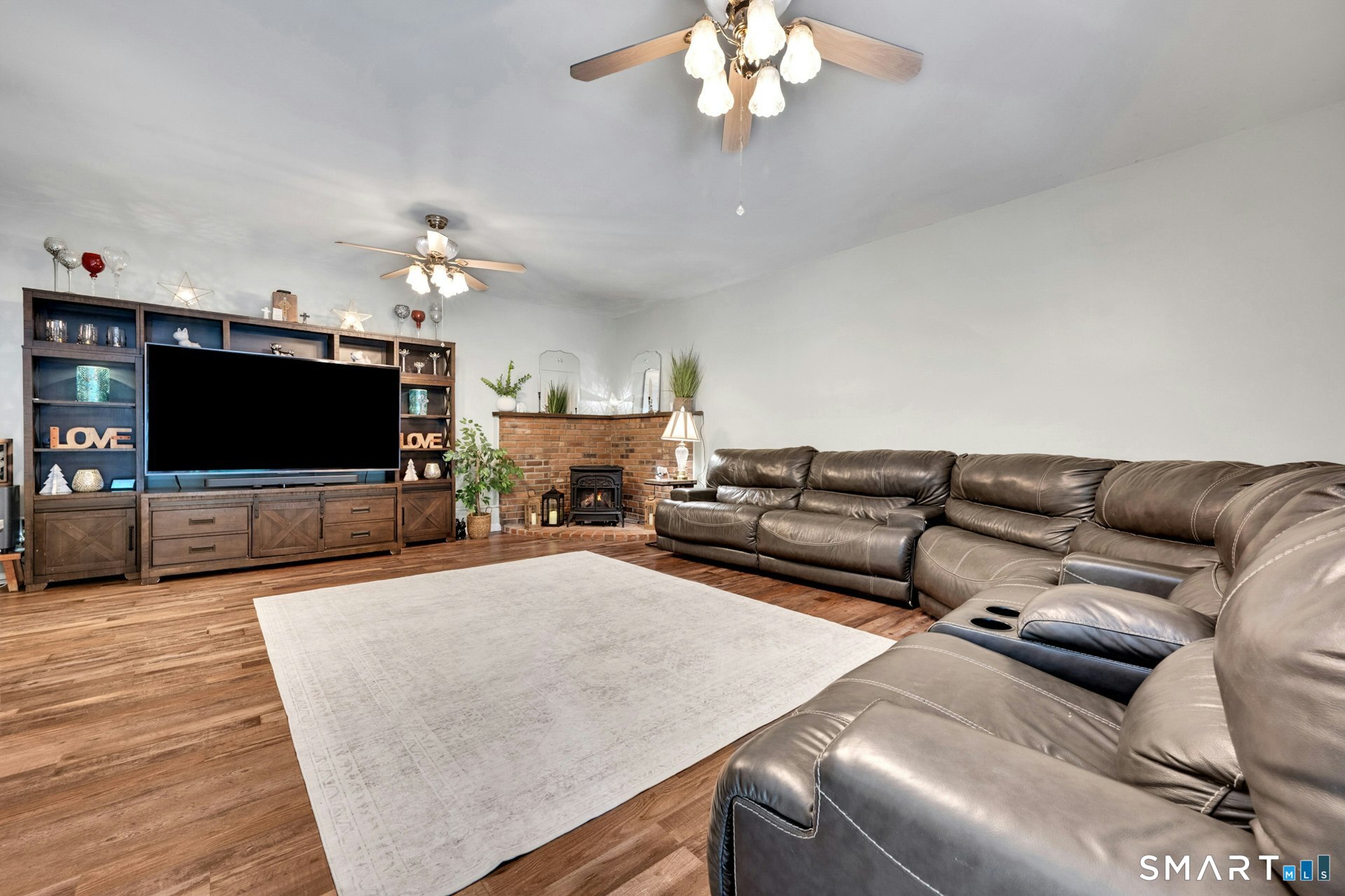 31 Granite Drive Norwalk, CT 06851 - Photo 15 of 38 Gallery Image 15