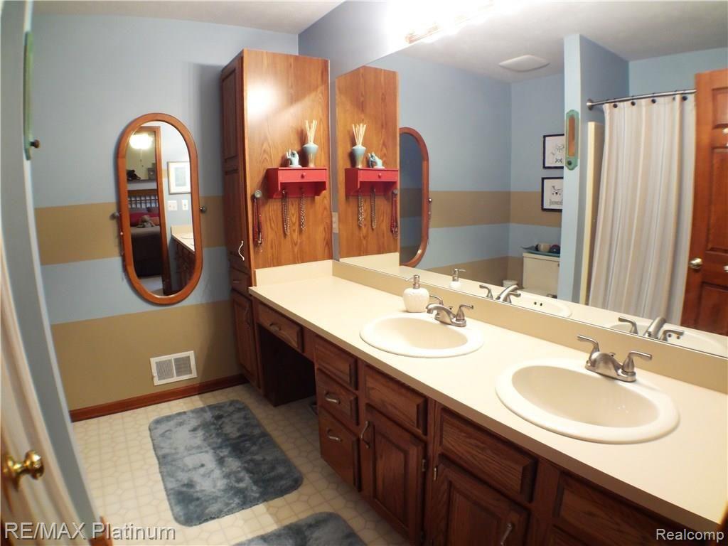 786 North Latson Road Howell, MI 48843 - Photo 26 of 42 C:\Users\user\Dropbox\1 Listings Current\Latson 786\Pictures & Video\028.JPG