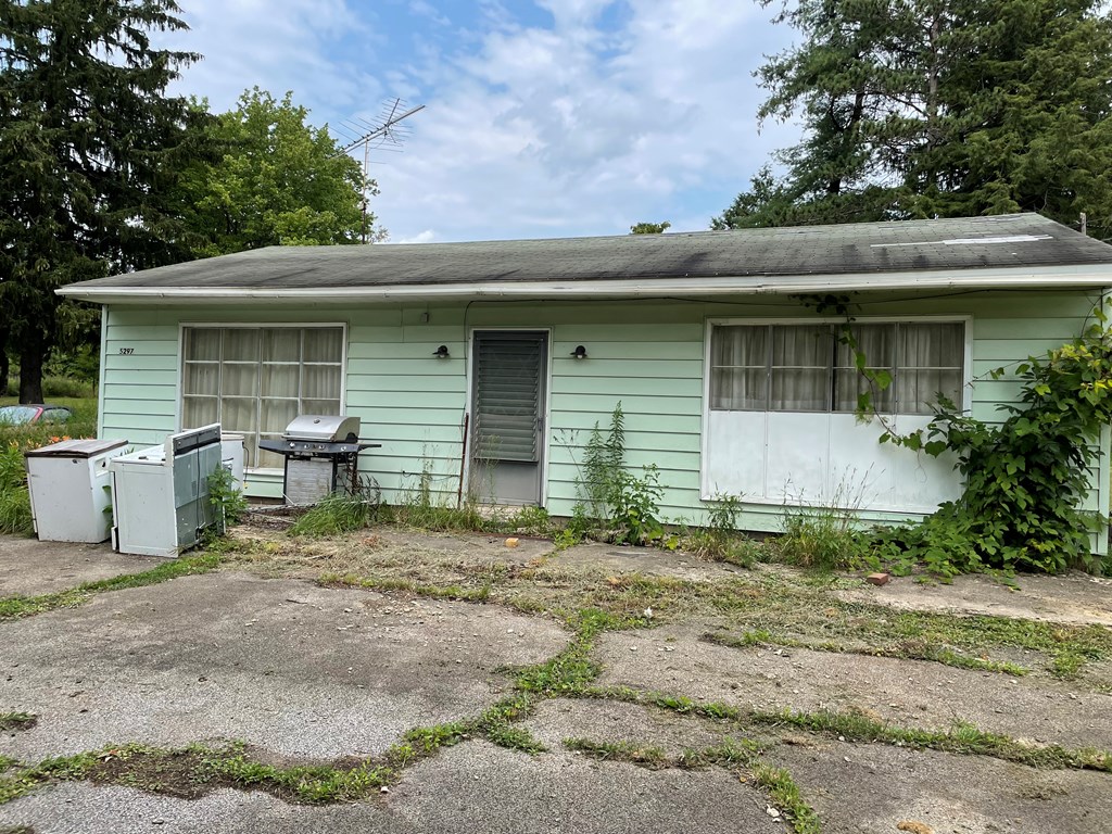 5279-5297 Georgetown Road Franklin, PA 16323 - Photo 3 of 6