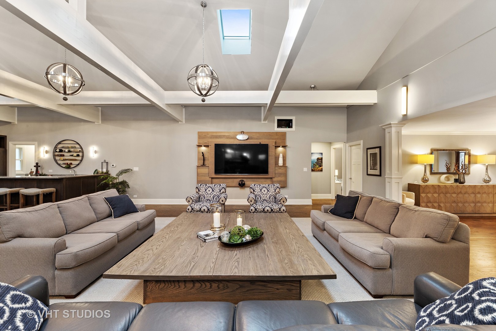 2801 Meyers Road Oak Brook, IL 60523 - Photo 11 of 48 a living room with furniture and wooden floor