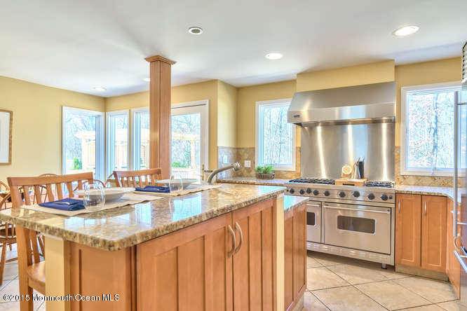 7 Marc Road West Long Branch, NJ 07764 - Photo 11 of 82 7 Marc Rd West Long Branch NJ-small-041-