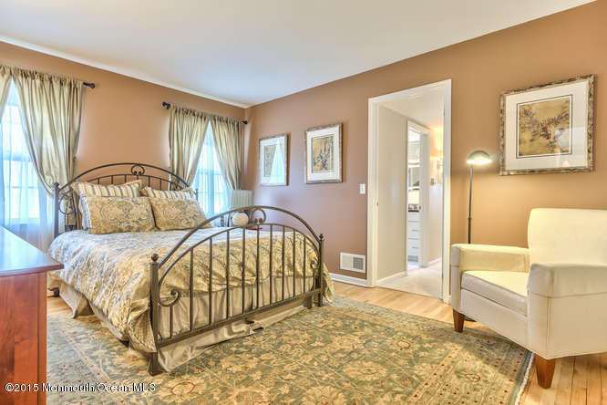 7 Marc Road West Long Branch, NJ 07764 - Photo 16 of 82 7 Marc Rd West Long Branch NJ-small-076-