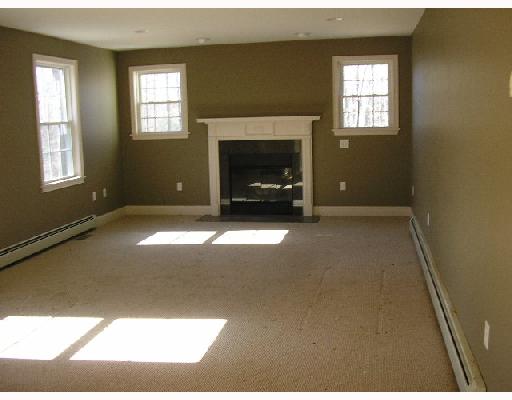 374 Yawgoo Valley Road Exeter, RI 02822 - Photo 3 of 5 Den/Family/Great Room.