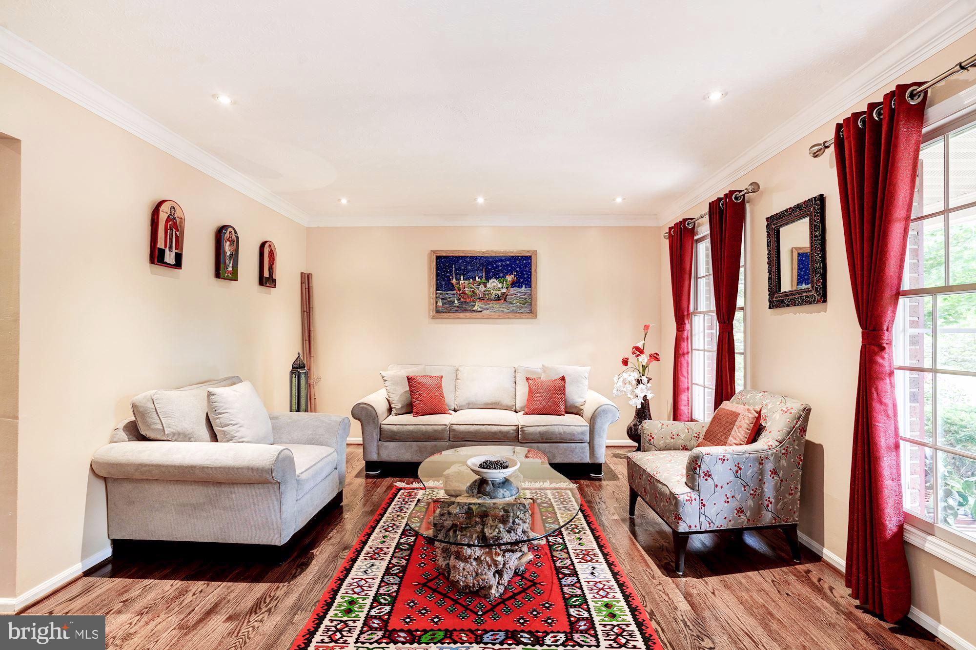 2330 Club Pond Lane Reston, VA 20191 - Photo 8 of 39 Formal Living Room- Hardwood Floors