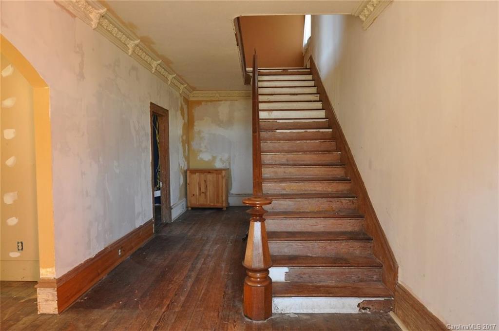 100 York Street Chester, SC 29706 - Photo 2 of 22 Gallery Image 2
