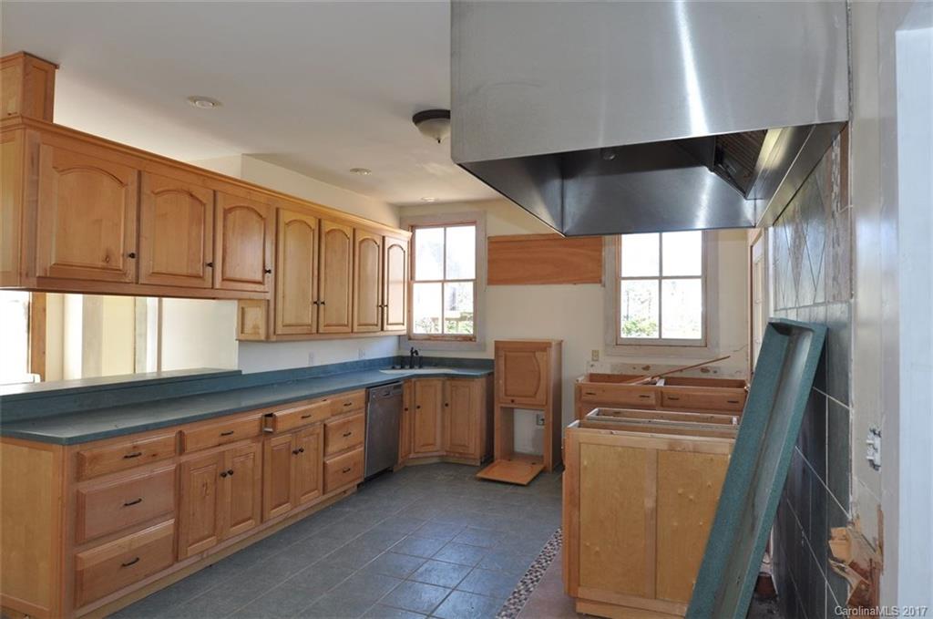 100 York Street Chester, SC 29706 - Photo 7 of 22 Gallery Image 7