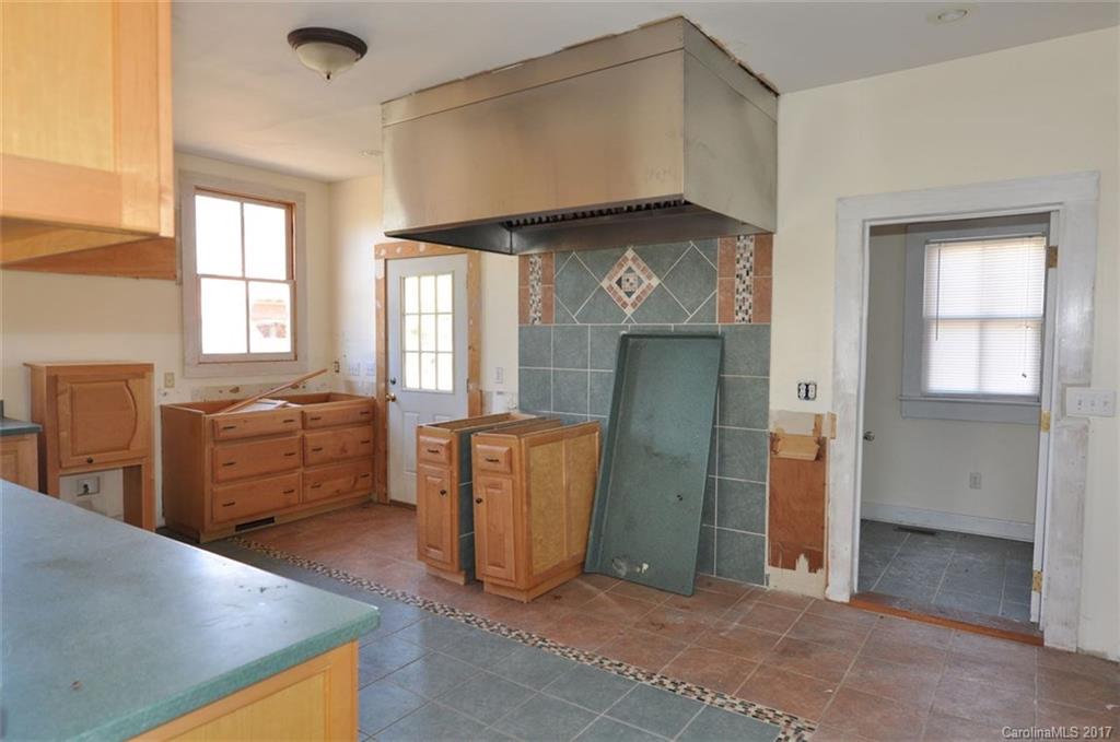 100 York Street Chester, SC 29706 - Photo 10 of 22 Gallery Image 10