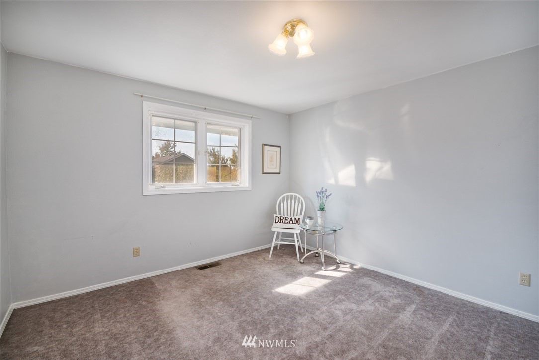670 Beard Road Lynden, WA 98264 - Photo 11 of 25