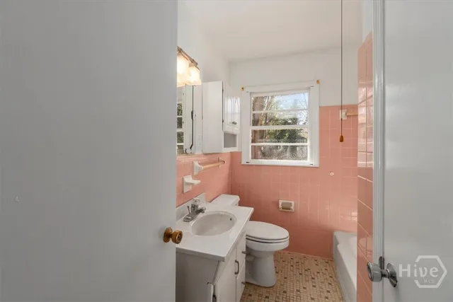 $289,500 | 789 Glenn Carrie Road, Hull, GA 30646