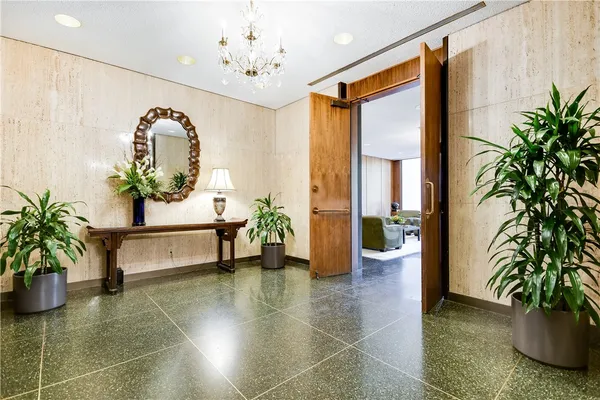 $2,200 | 1122 Colorado Street, Unit 1403, Austin, TX 78701