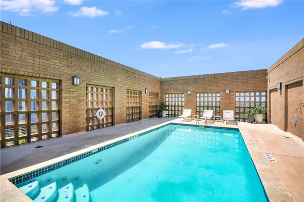 $2,200 | 1122 Colorado Street, Unit 1403, Austin, TX 78701