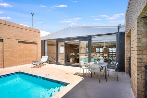 $2,200 | 1122 Colorado Street, Unit 1403, Austin, TX 78701