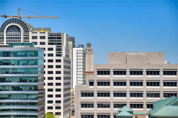 $2,200 | 1122 Colorado Street, Unit 1403, Austin, TX 78701