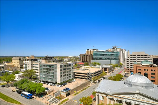 $2,200 | 1122 Colorado Street, Unit 1403, Austin, TX 78701