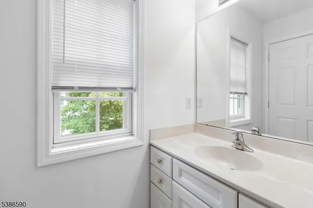 $795,000 | 76 Henning Terrace, Denville, NJ 07834