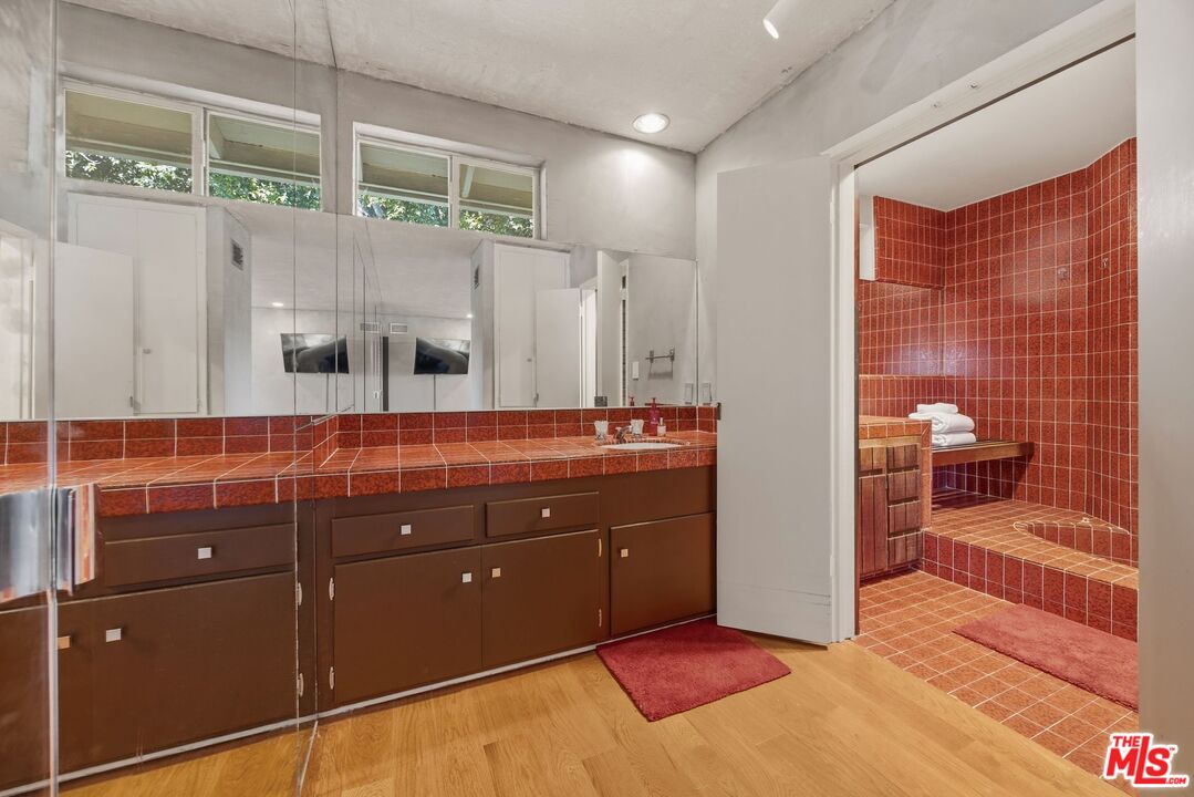 1133 Somera Road Los Angeles, CA 90077 - Photo 27 of 44