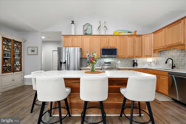 $595,000 | 9410 Lake View Drive, Berlin, MD 21811