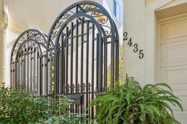 $775,000 | 2435 North Boulevard, Houston, TX 77098